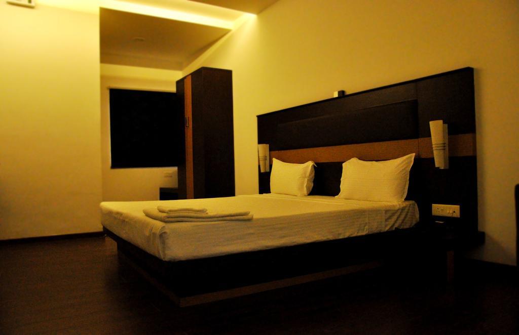Hotel The Home Tiruppur Exterior foto