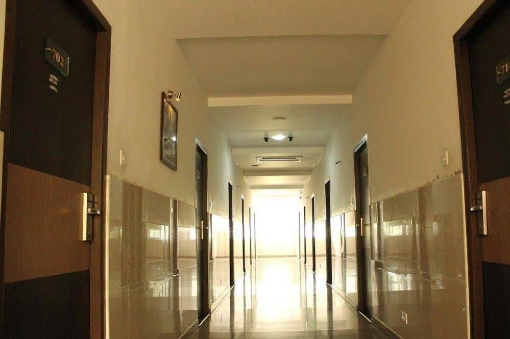 Hotel The Home Tiruppur Exterior foto